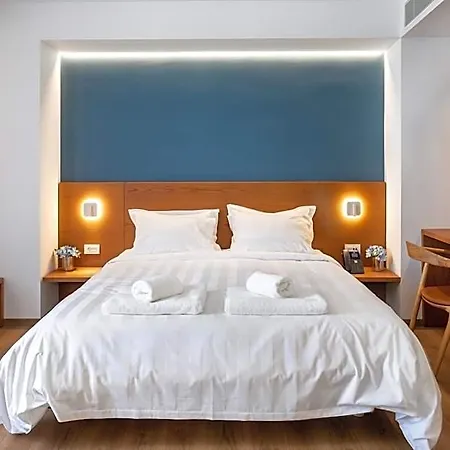 Aparthotel Days 4*
