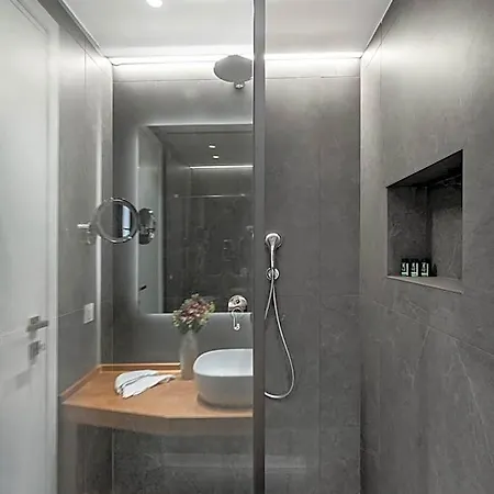 Days Aparthotel Patras