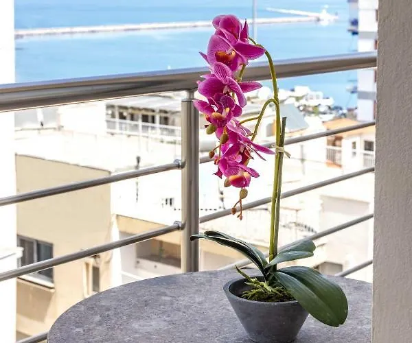 公寓式酒店 Days 4*